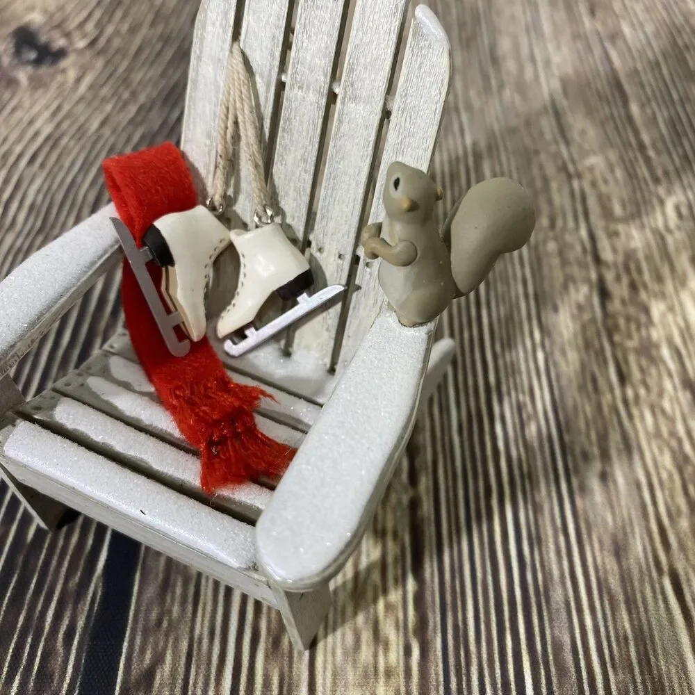 2006 Hallmark Keepsake 'A Winter Perch' Holiday Ornament Adirondack Chair
